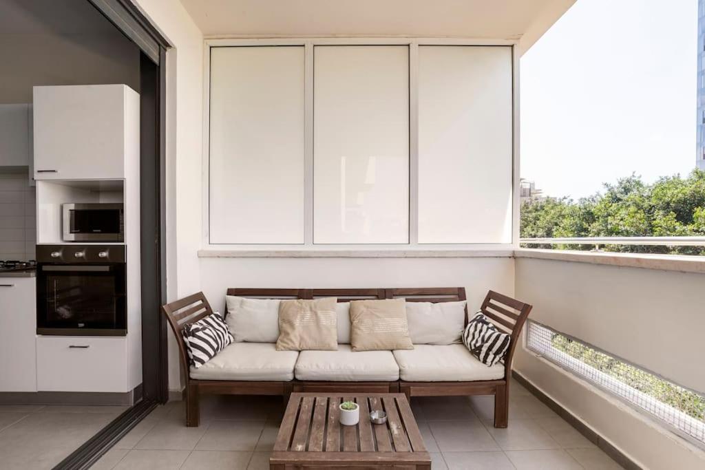 Sunny Luxury Apartments Tel Aviv Bagian luar foto